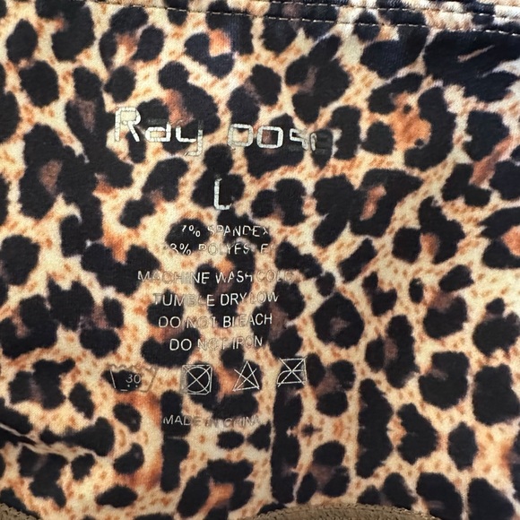 Women High-rise yoga shorts leopard print size L - Picture 5 of 5